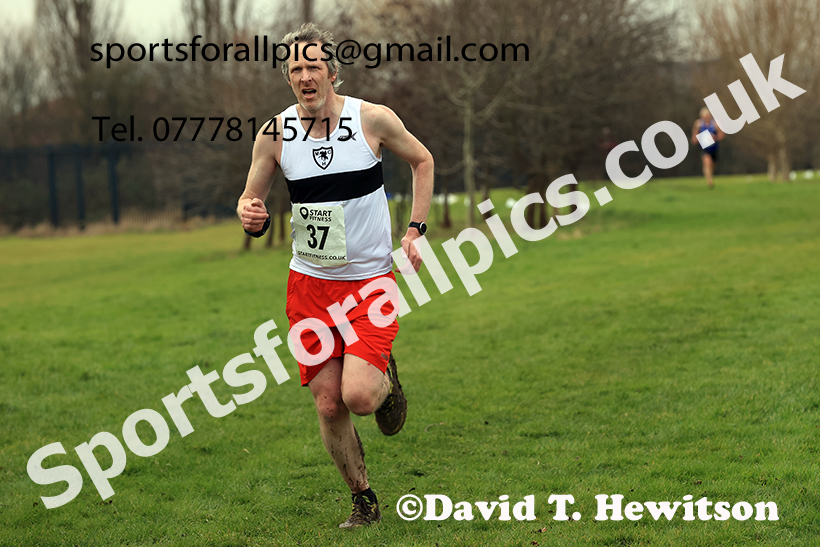 Mens 35s to 64s and, 2025 NEMAA Cross Country Champs., Acklam, Middlesbrough. Photo: David T. Hewitson/Sports for All Pics